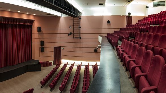 Theatres and cinemas at Lake Maggiore