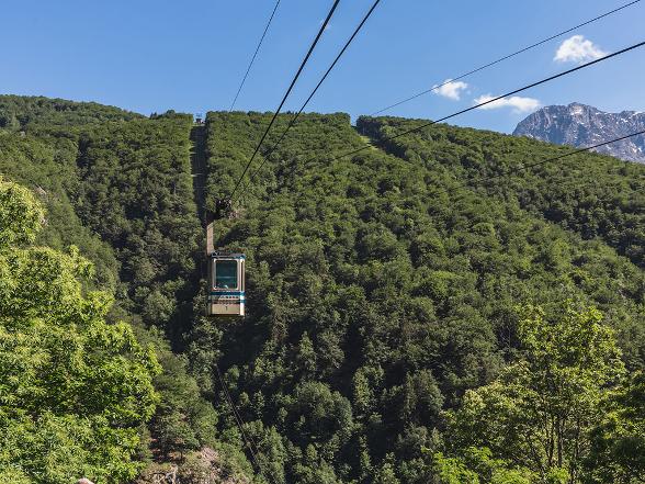 Cable-car Verdasio-Rasa