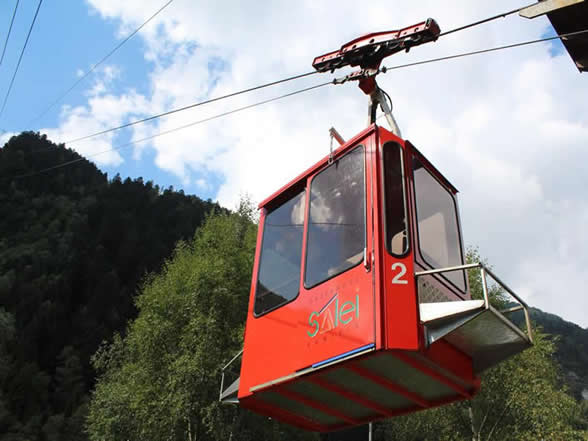 Seilbahn Zott - Alpe Salei