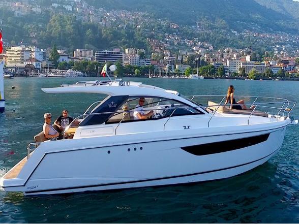 Mieten einer Yacht auf dem Lago Maggiore