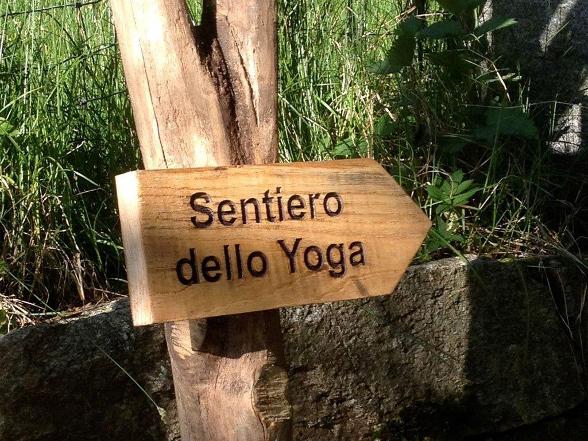 Pathway of yoga in Vairano - GREEN WELLNESS